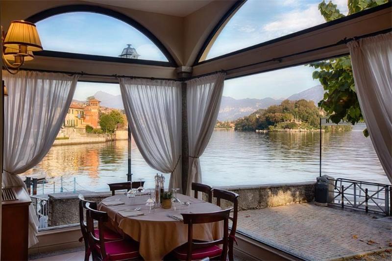 ホテル Taverna Bleu