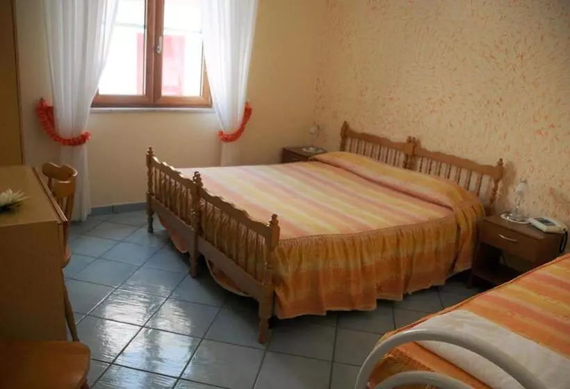 هتل Villa Del Mare