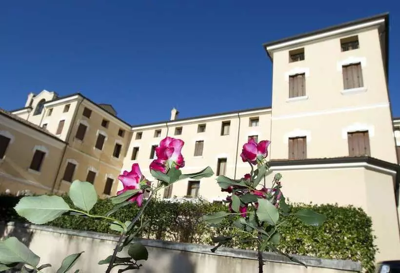 Hotelli Villa Scalabrini