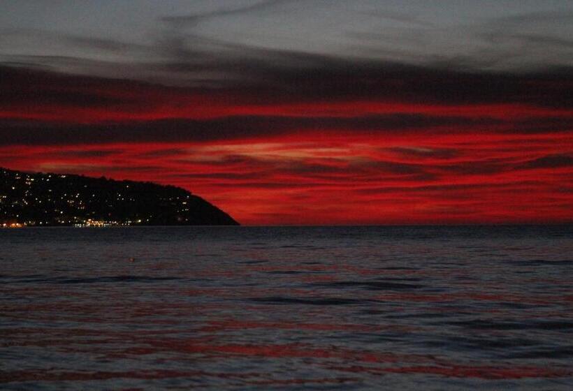 호텔 Villa Smeraldo