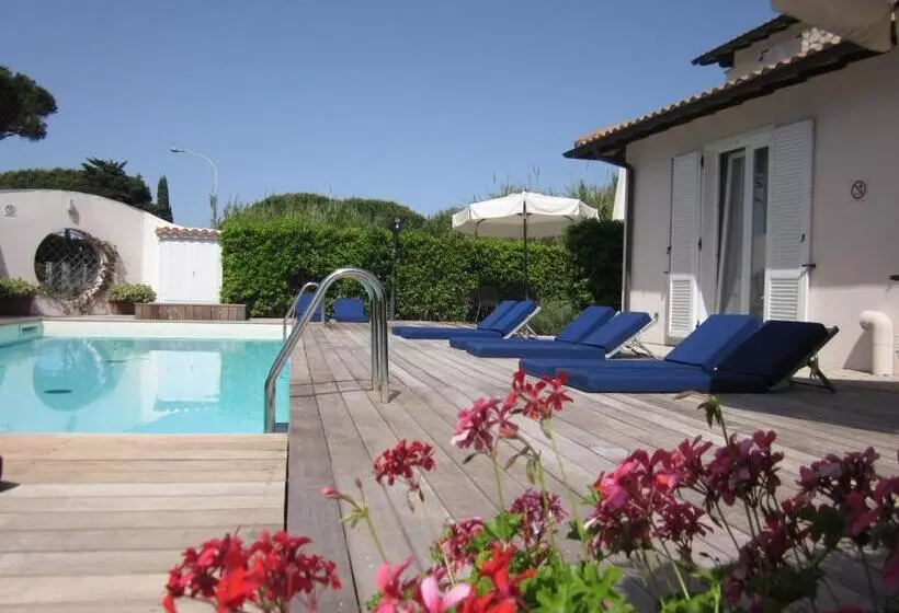 هتل Villa Smeraldo