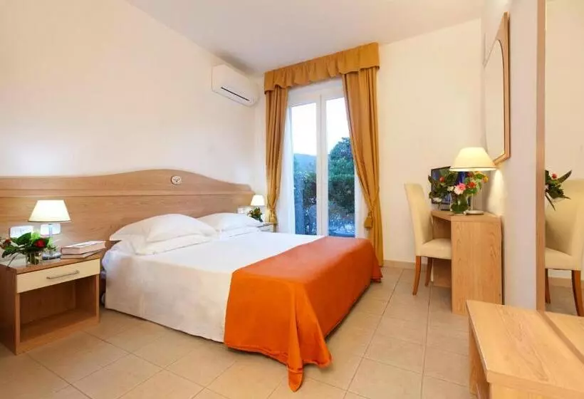 هتل Villa Smeraldo