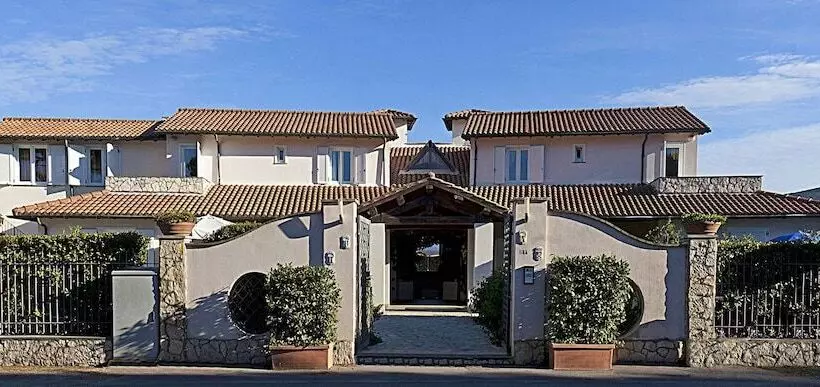 هتل Villa Smeraldo