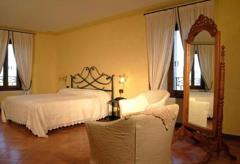 リゾートホテル Agriturismo Macesina