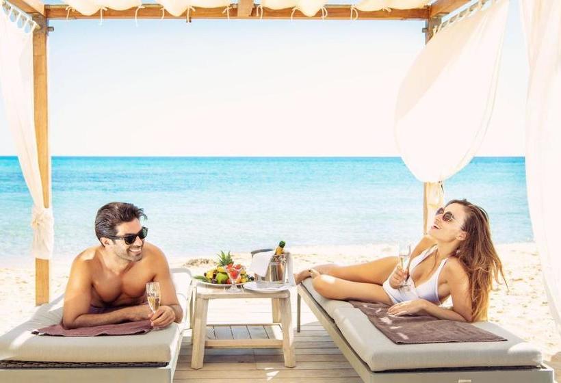 Курорт Conrad Chia Laguna Sardinia