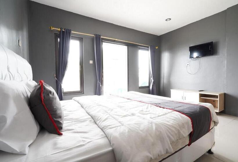 Hotel Collection O 93732 Villa Opung