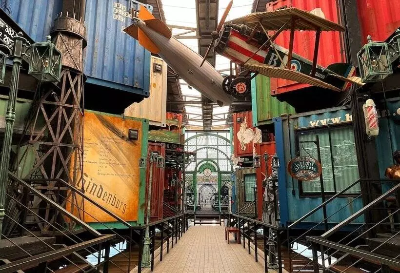 Hotelli Nights In A Box