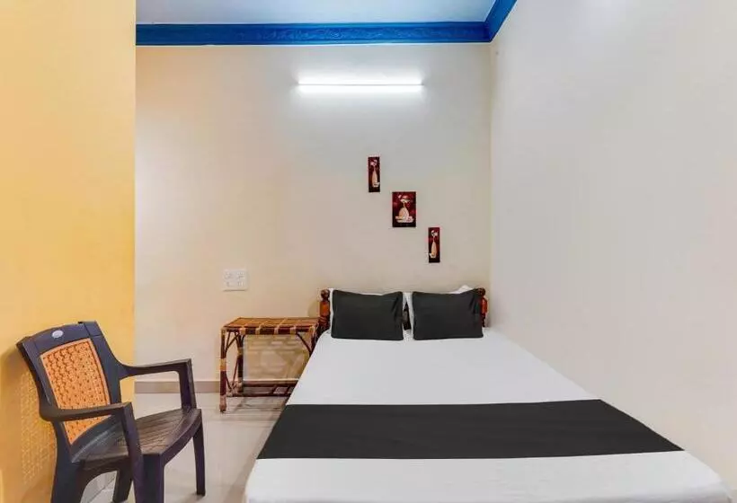 ホテル Oyo Raghul Residency