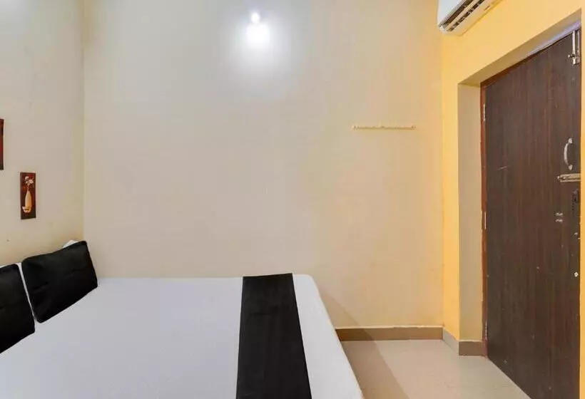 ホテル Oyo Raghul Residency