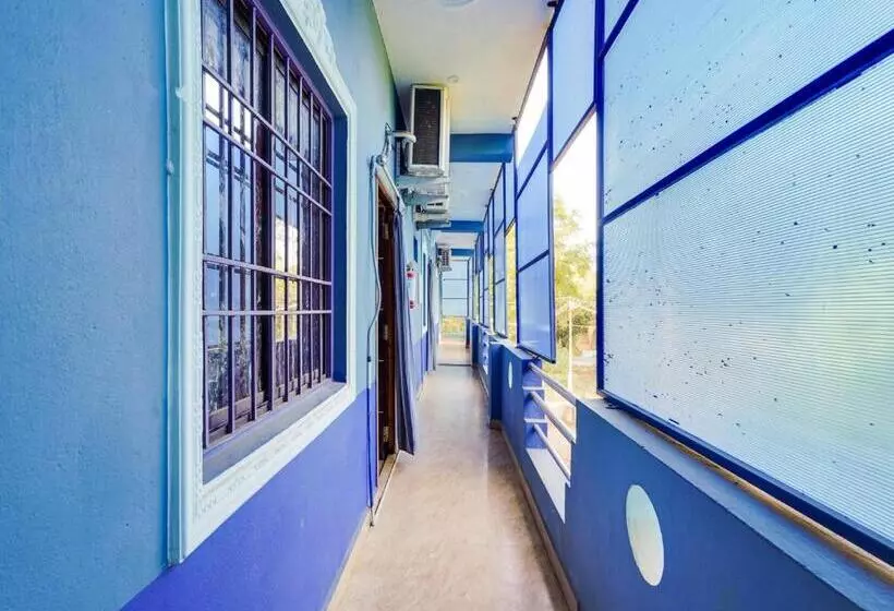 ホテル Oyo Raghul Residency
