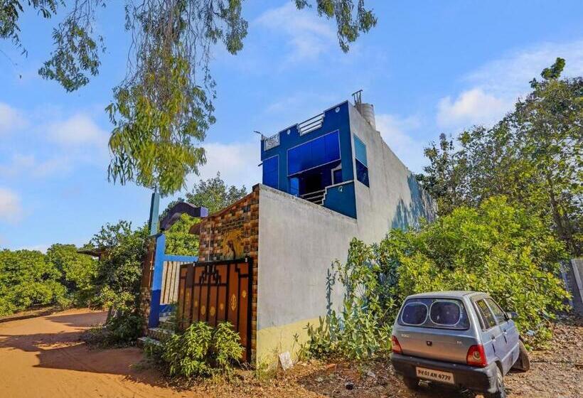 בית מלון כפרי Oyo Raghul Residency