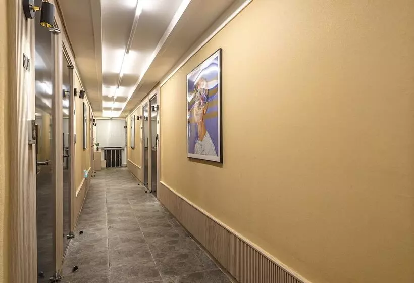 No 25 Hotel Dongam Branch