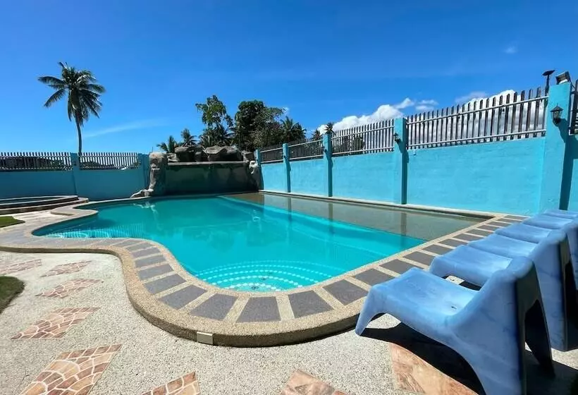 Argao Seabreeze Hotel Powered By Cocotel