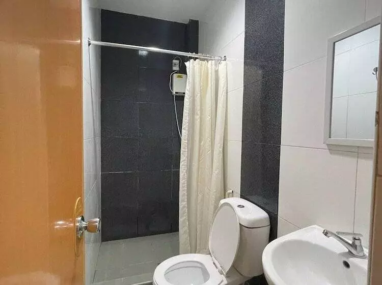 Argao Seabreeze Hotel Powered By Cocotel