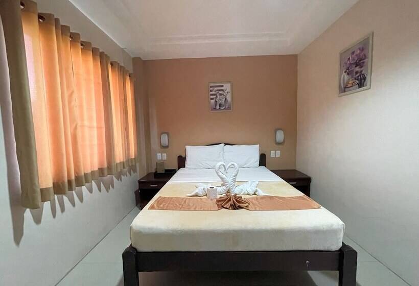 Argao Seabreeze Hotel Powered By Cocotel