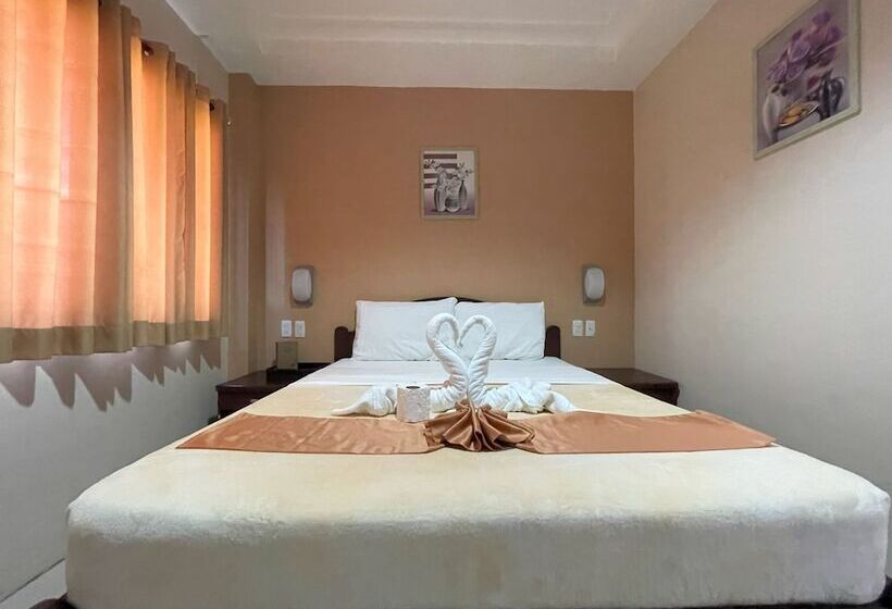 Argao Seabreeze Hotel Powered By Cocotel