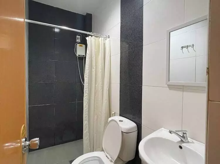 Argao Seabreeze Hotel Powered By Cocotel