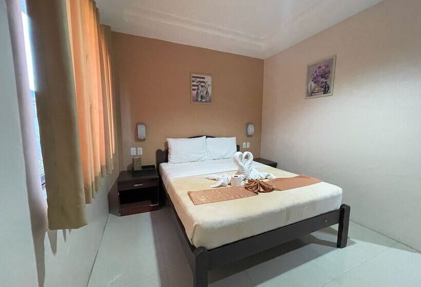 Argao Seabreeze Hotel Powered By Cocotel