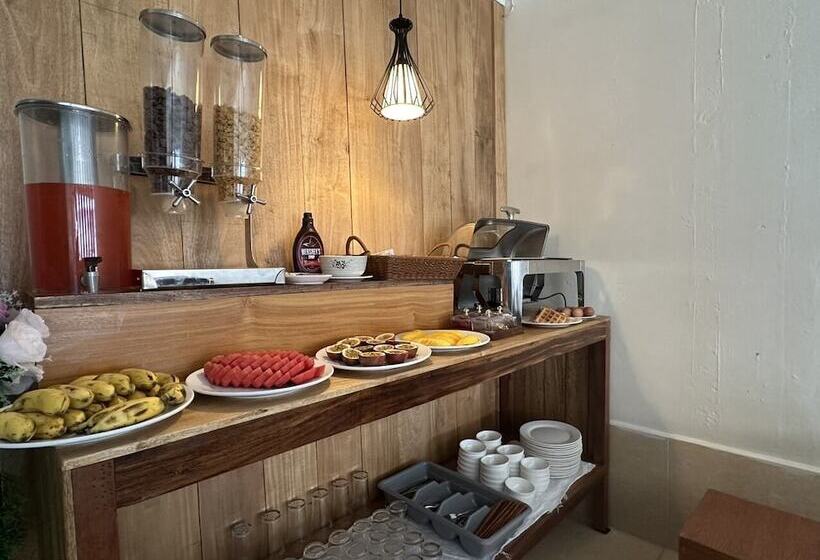 בית מלון כפרי Champa Inn