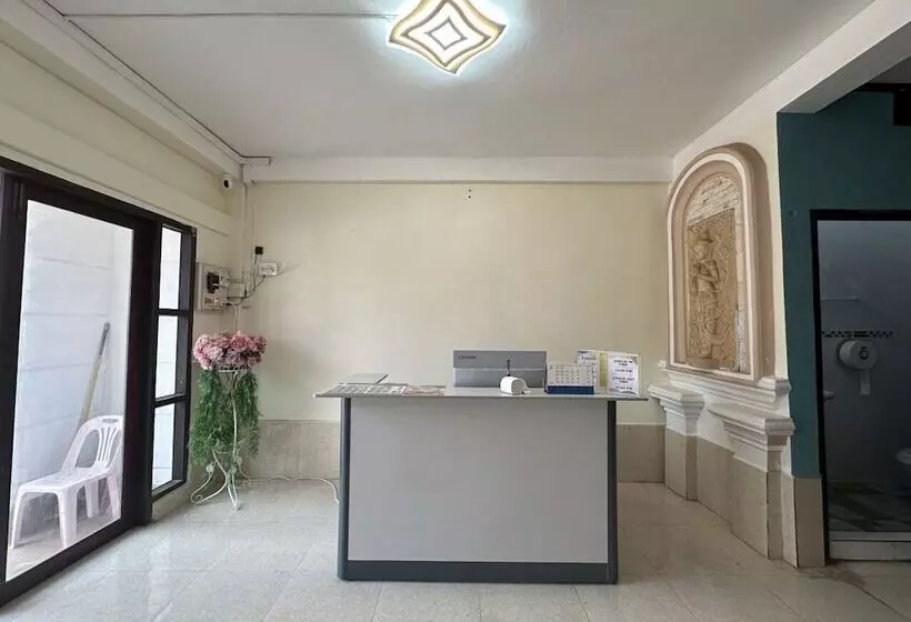 Hotelli Champa Inn