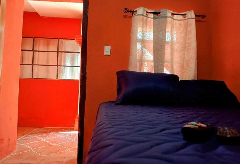 هتل Cristales De Antigua La Calzada