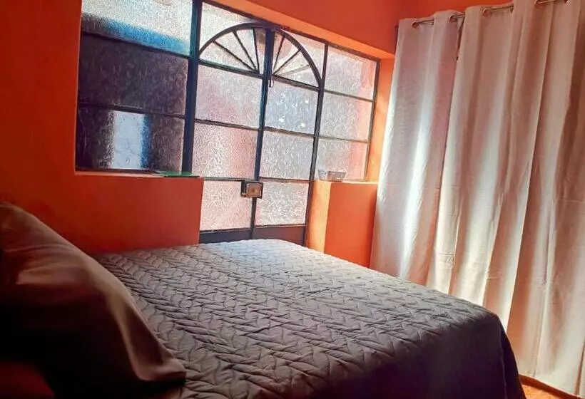 هتل Cristales De Antigua La Calzada