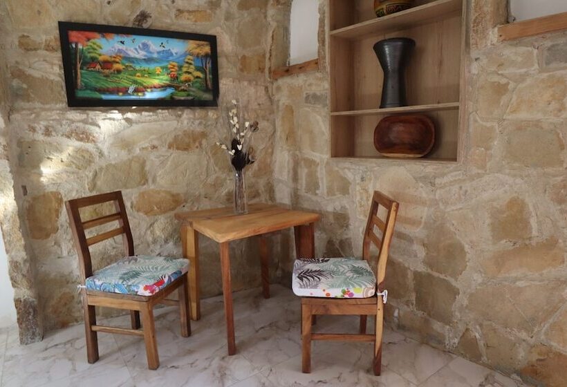 هتل La Hacienda Cyprus