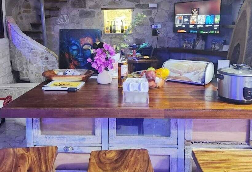 هتل La Hacienda Cyprus