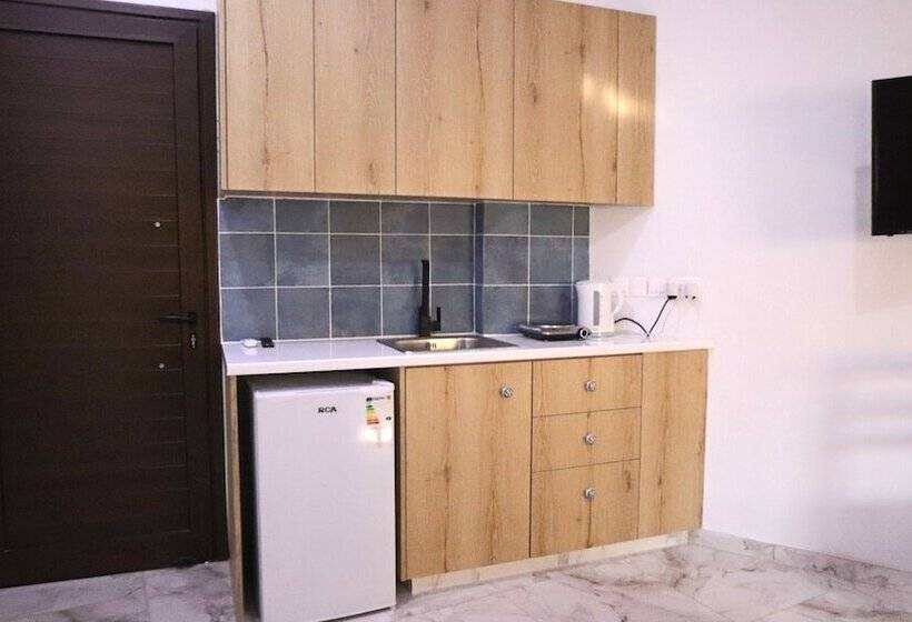 هتل La Hacienda Cyprus