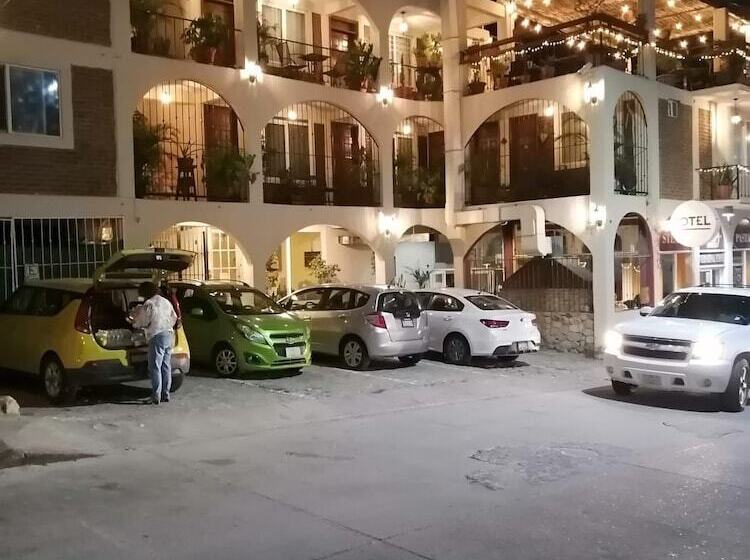 هتل Terraza Los Cabos