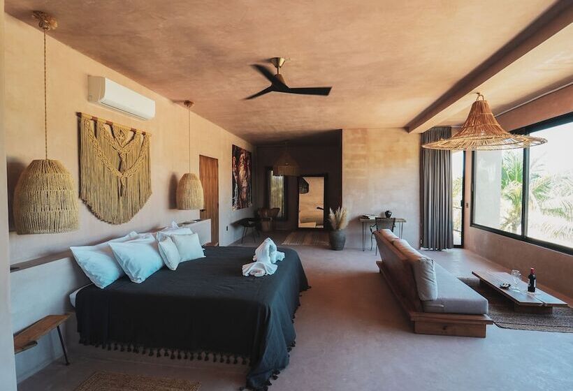 Nikau Hotel El Cuyo   Adults Only