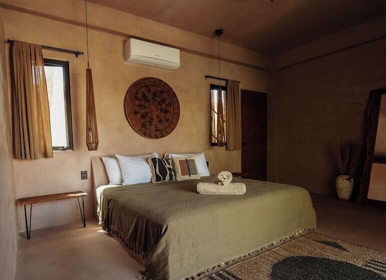 Nikau Hotel El Cuyo   Adults Only