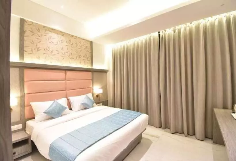 ペンション La Dhalia By Glitz Hotels