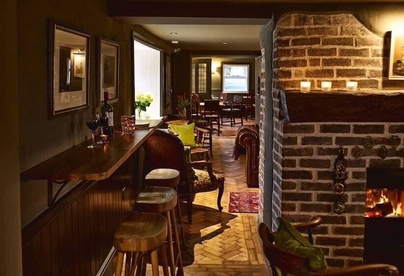 فندق صغير The Black Horse, Climping