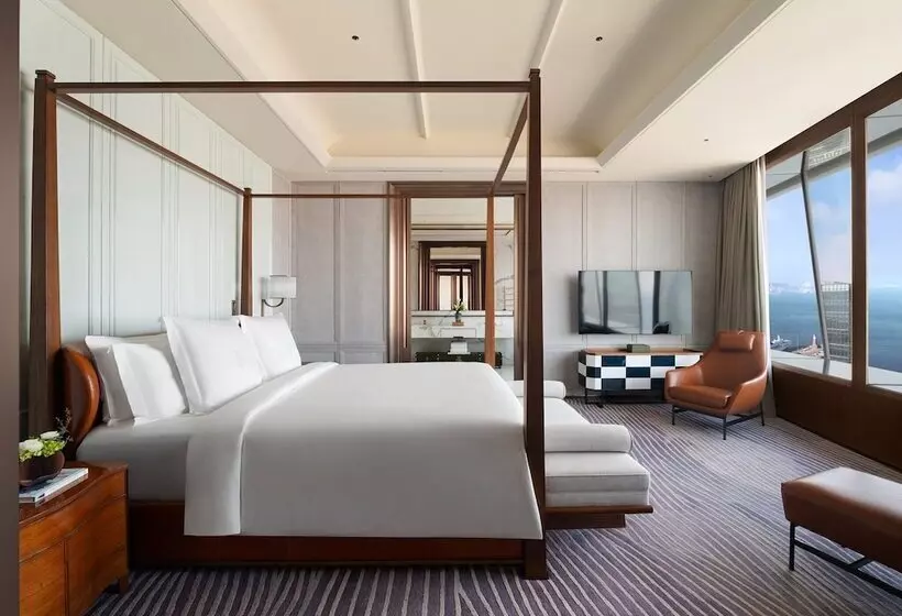 Four Seasons Hotel Dalian