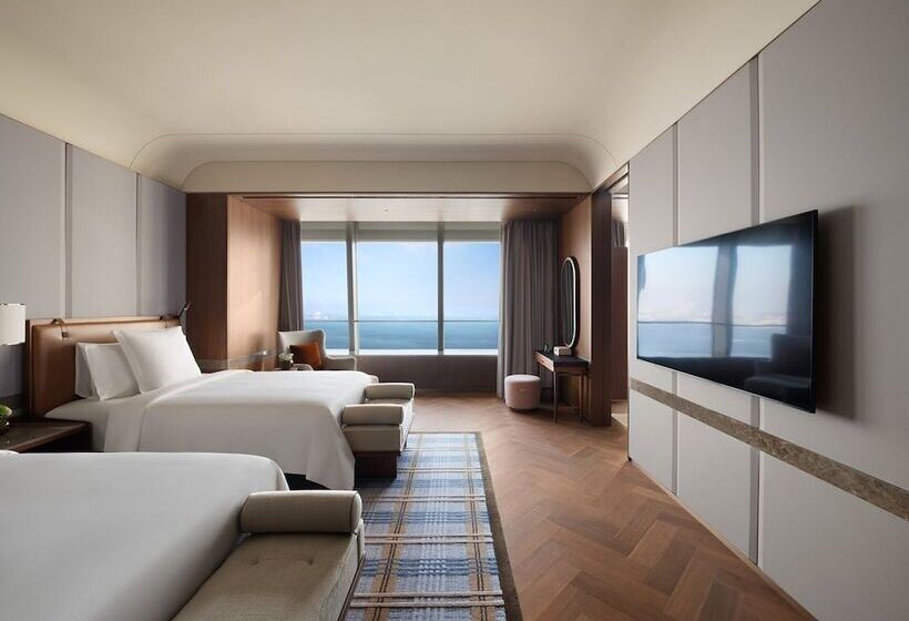 Four Seasons Hotel Dalian