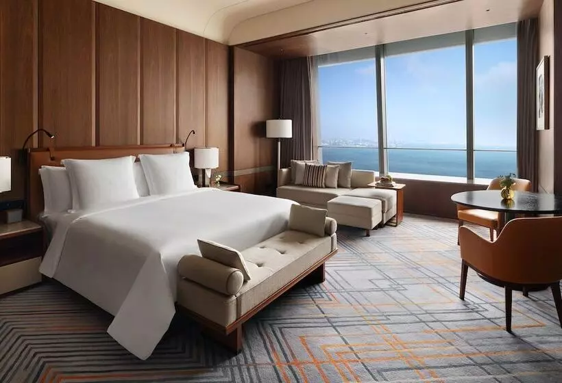 Four Seasons Hotel Dalian