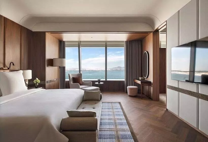 Four Seasons Hotel Dalian