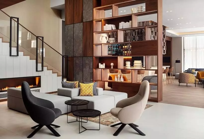 هتل Courtyard By Marriott Yerevan