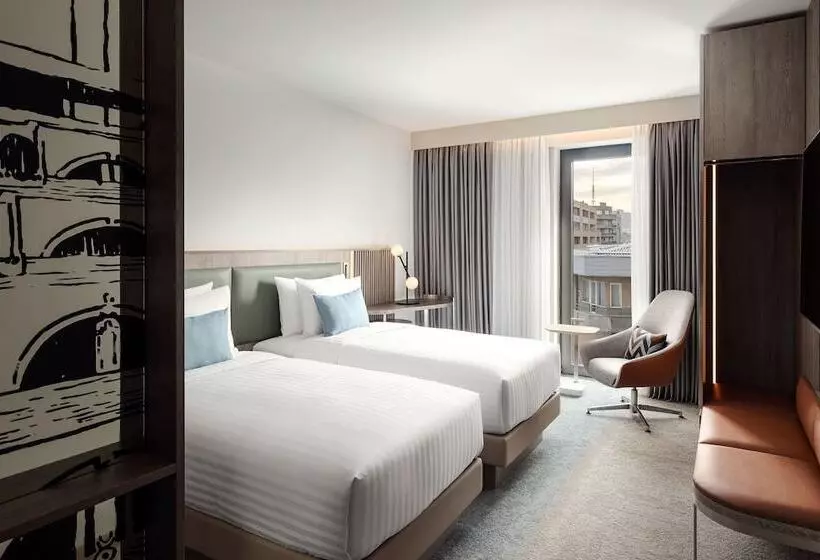هتل Courtyard By Marriott Yerevan