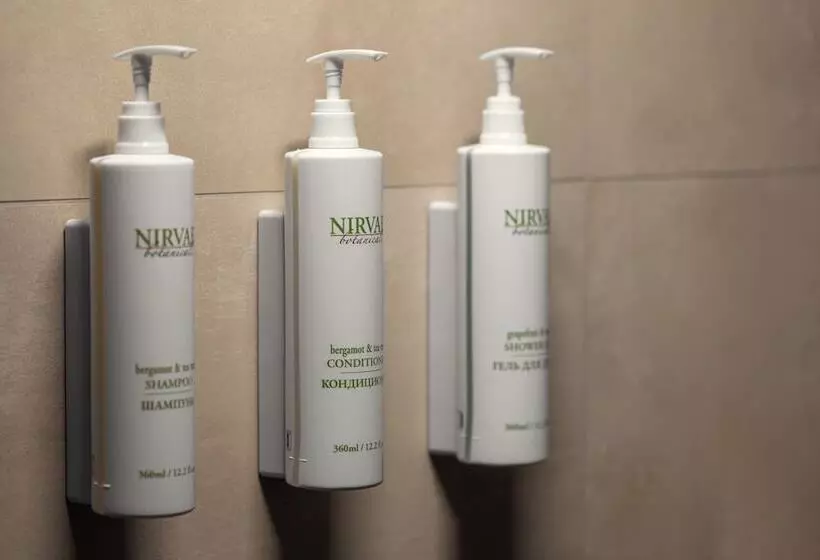 هتل Courtyard By Marriott Yerevan