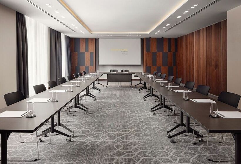 Hotel Courtyard By Marriott Yerevan