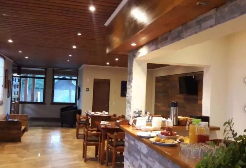 ホテル Villarrica Centro 2