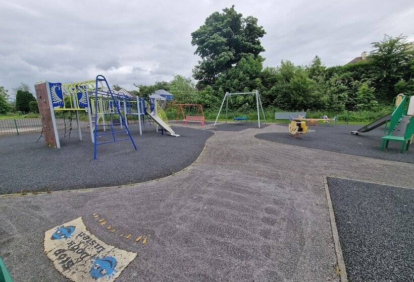 הוסטל Trivia House