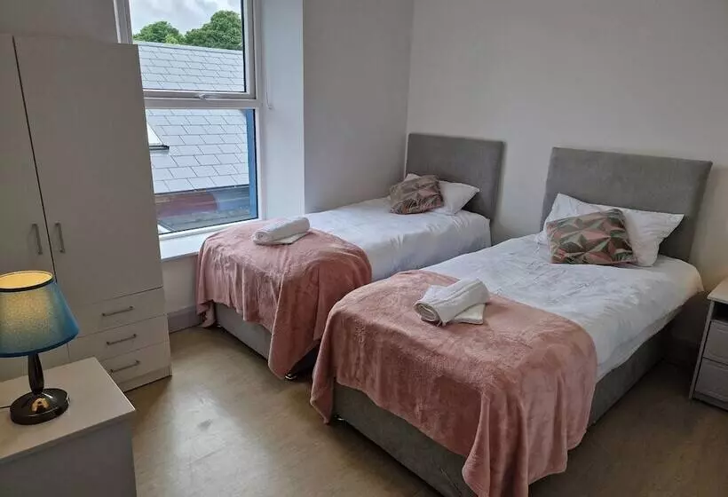 Retkeilymaja Trivia House