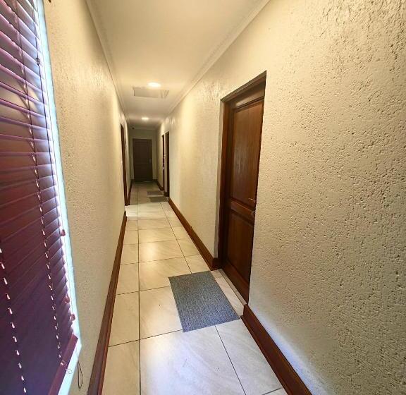 צימר Indlovu Guesthouse