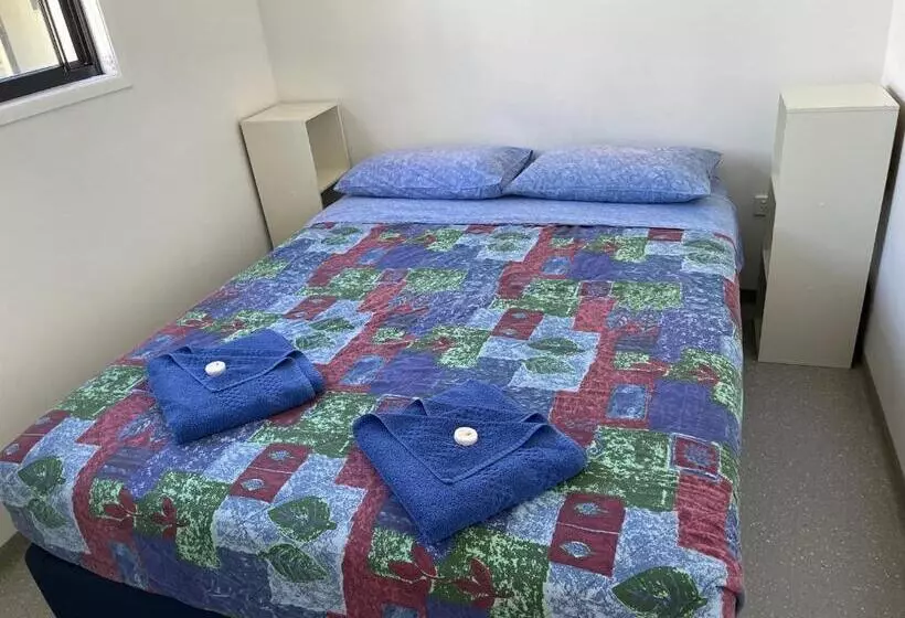 مُتل Premier Caravan Park