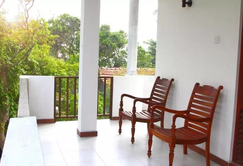 Hotelli Himawari Beach Villa