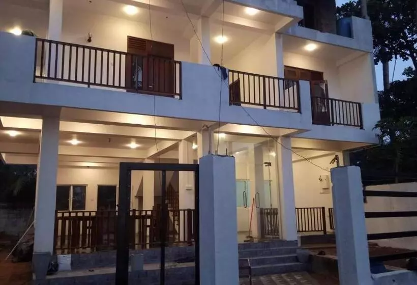 Hotelli Himawari Beach Villa