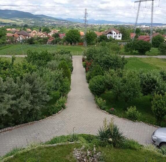 פנסיון Casa Borza